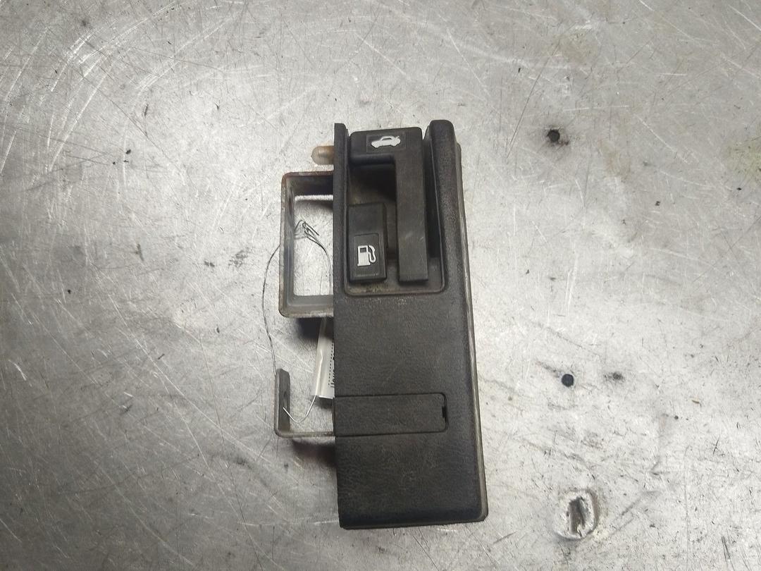 Ручка открытия лючка топливного бака RID070 Rover 45 - Фото 1