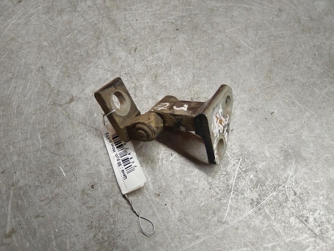 Петля двери задней правой KT5OUF Volkswagen Passat - Фото 2