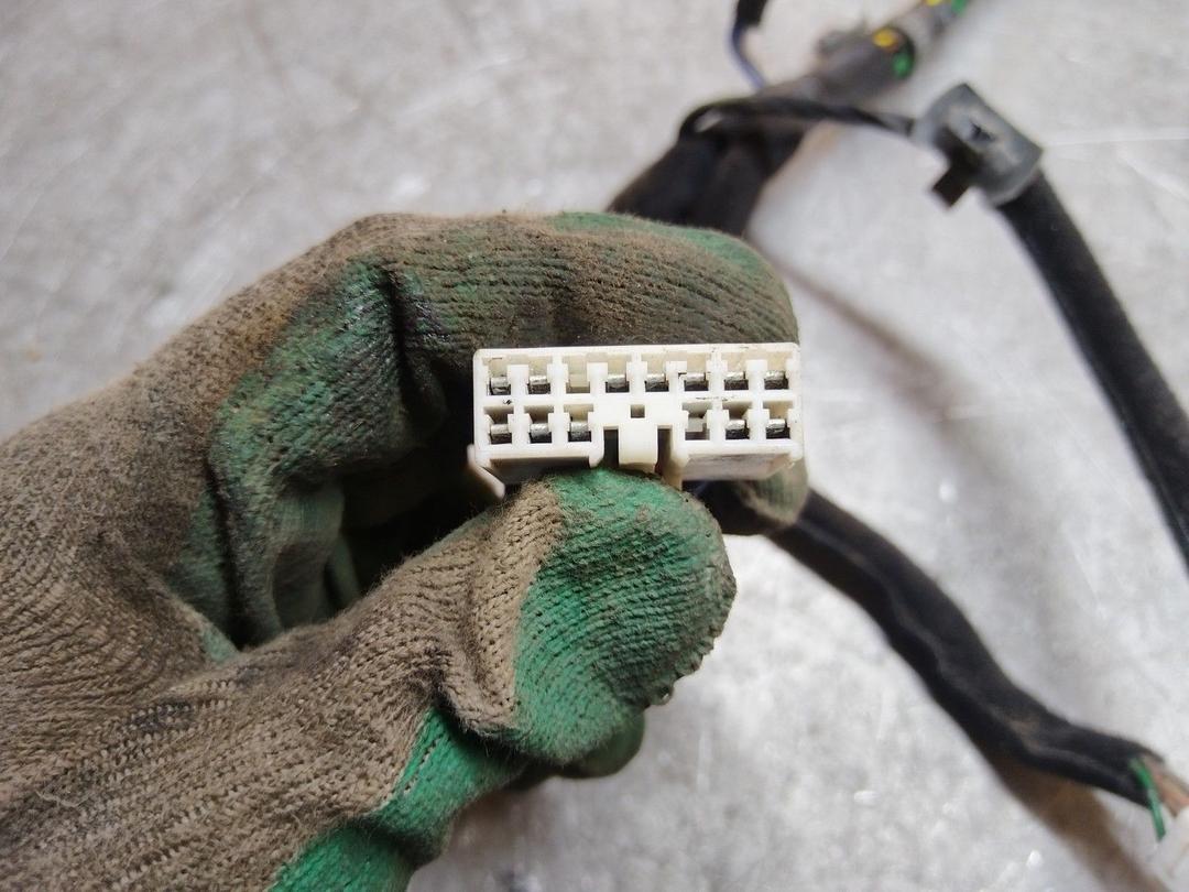 Проводка двери передней левой F7NTR4 Hyundai Matrix купить на авторазборке