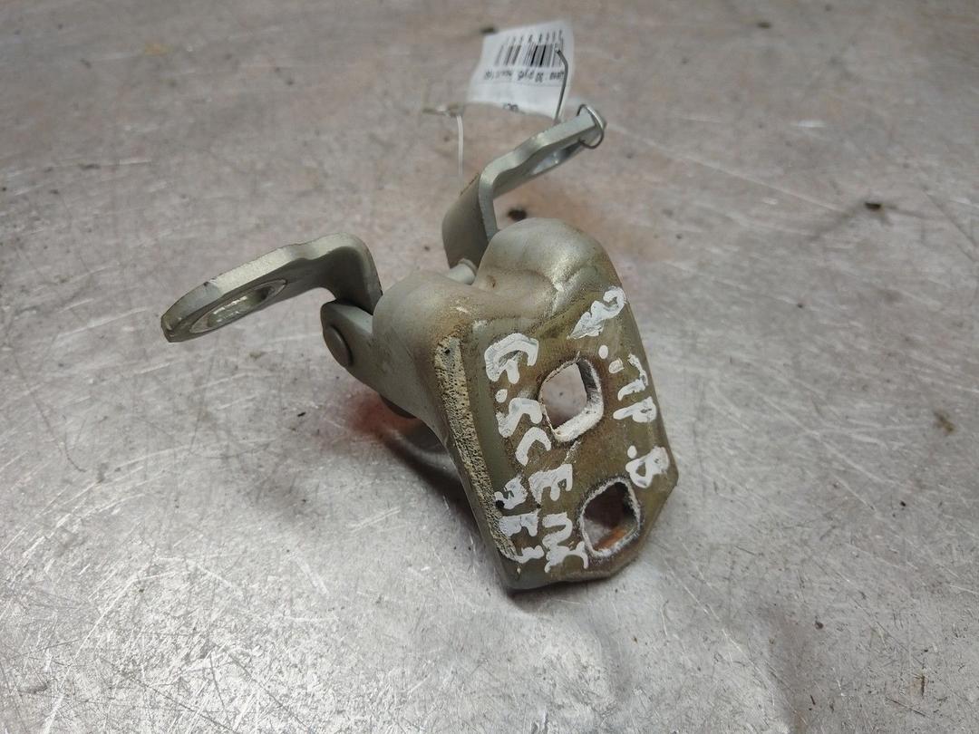 Петля двери задней правой PEL79E Renault Grand Scenic