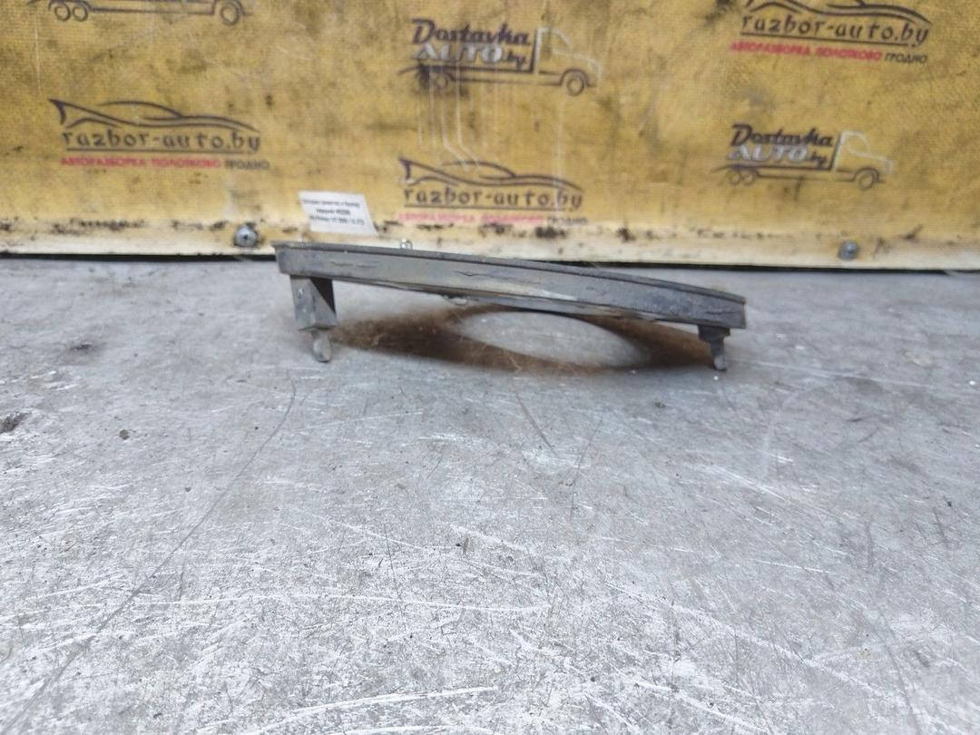 Заглушка (решетка) в бампер передний HRZ006 Alfa Romeo 147 купить