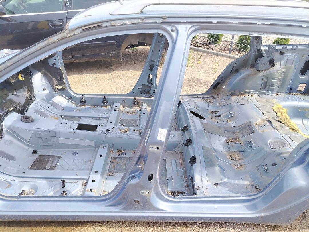 Стойка кузовная центральная левая IJ5LZS Renault Laguna - Фото 1