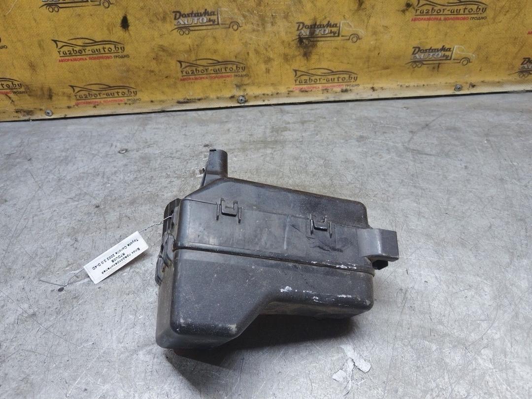 Блок предохранителей R7DU0B Toyota Corolla купить с доставкой