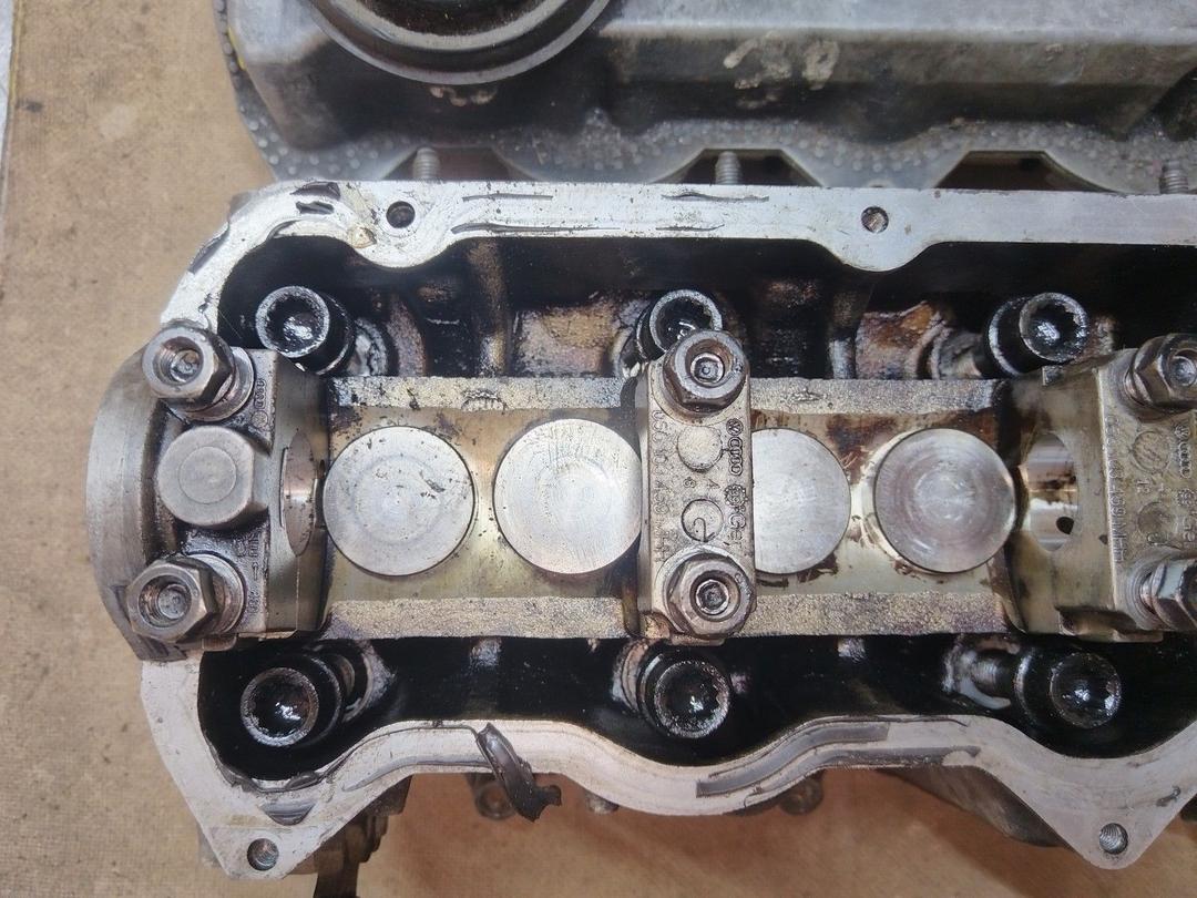 Головка блока цилиндров 0LGYYL Volkswagen Golf undefined