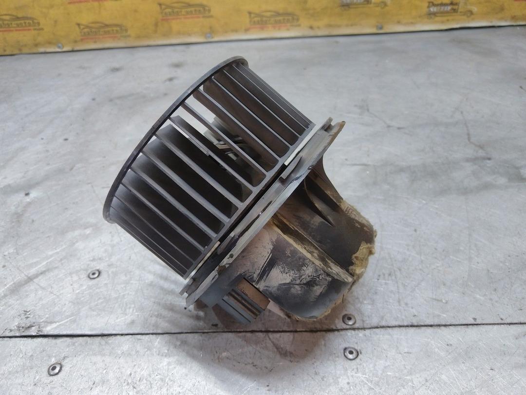 Моторчик печки U7SEYG Volkswagen Sharan купить