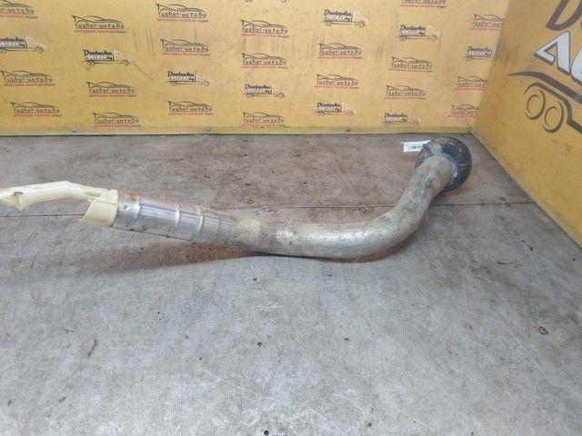 Горловина топливного бака ZH5IS0 Audi 100 - Фото 4