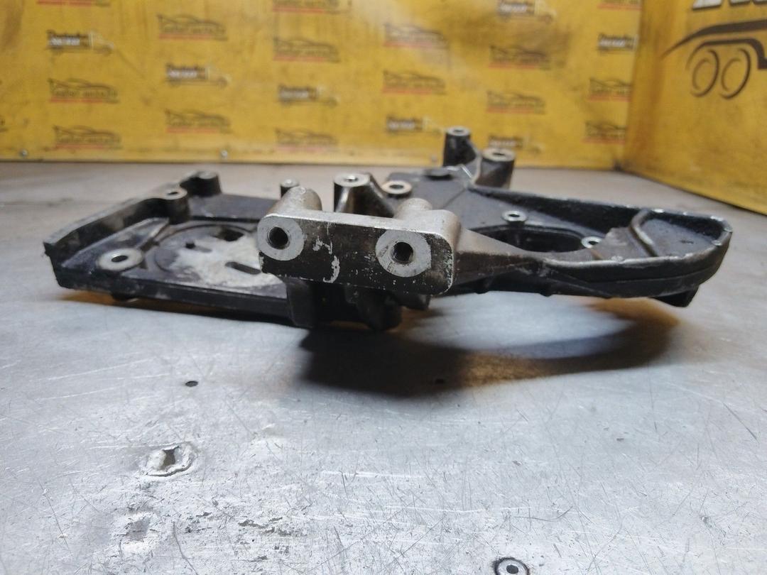 Кронштейн двигателя AQDXUB Alfa Romeo 147 - Фото 2