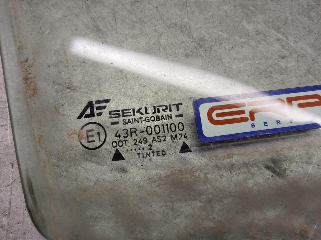 Стекло двери передней правой CE51XJ Ford Galaxy - Фото 2
