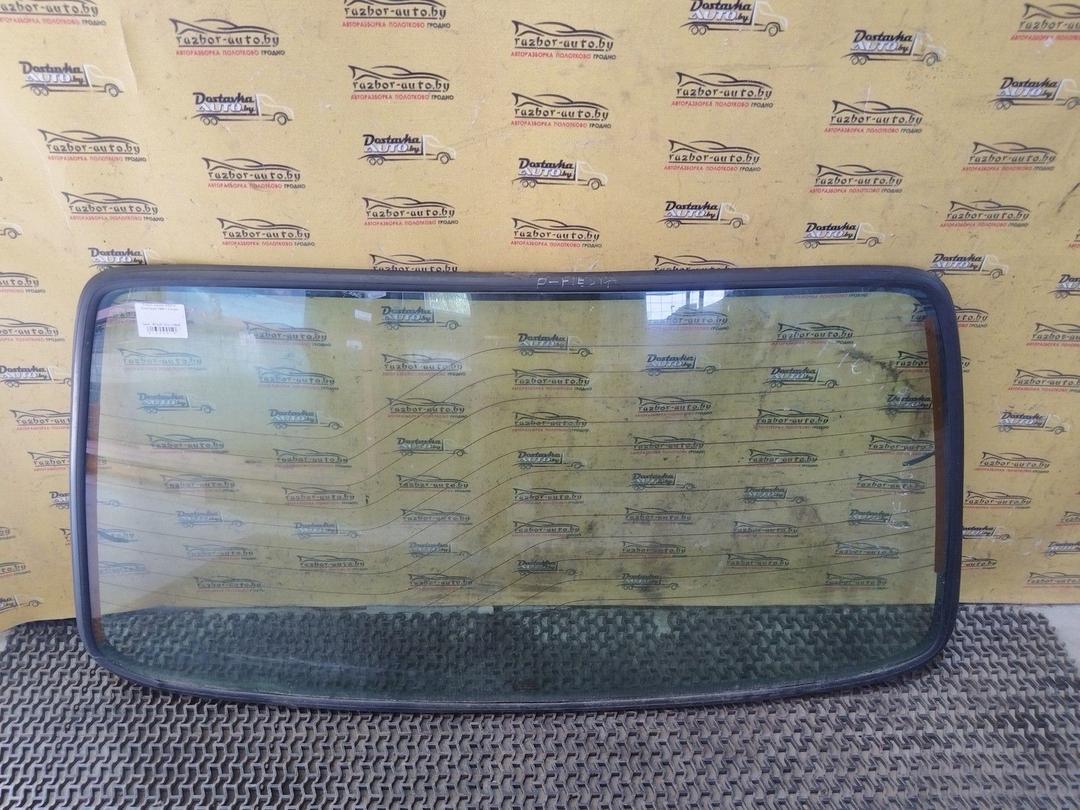 Стекло заднее IADN1J Ford Fiesta