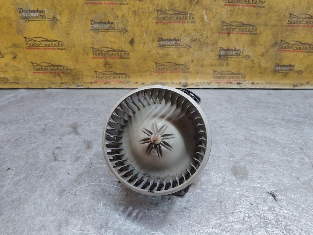 Моторчик печки DGD7J0 Kia Carnival купить