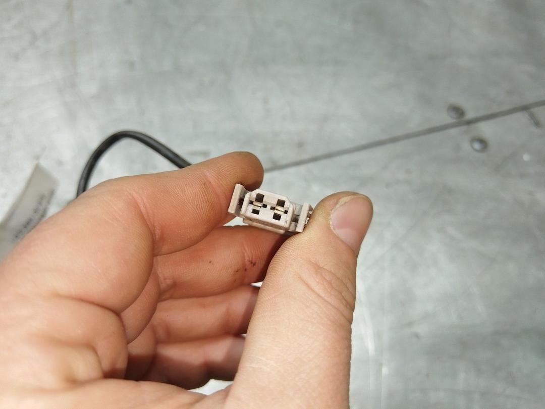 Замок багажника MIZ0X1 Audi 80 - Фото 3