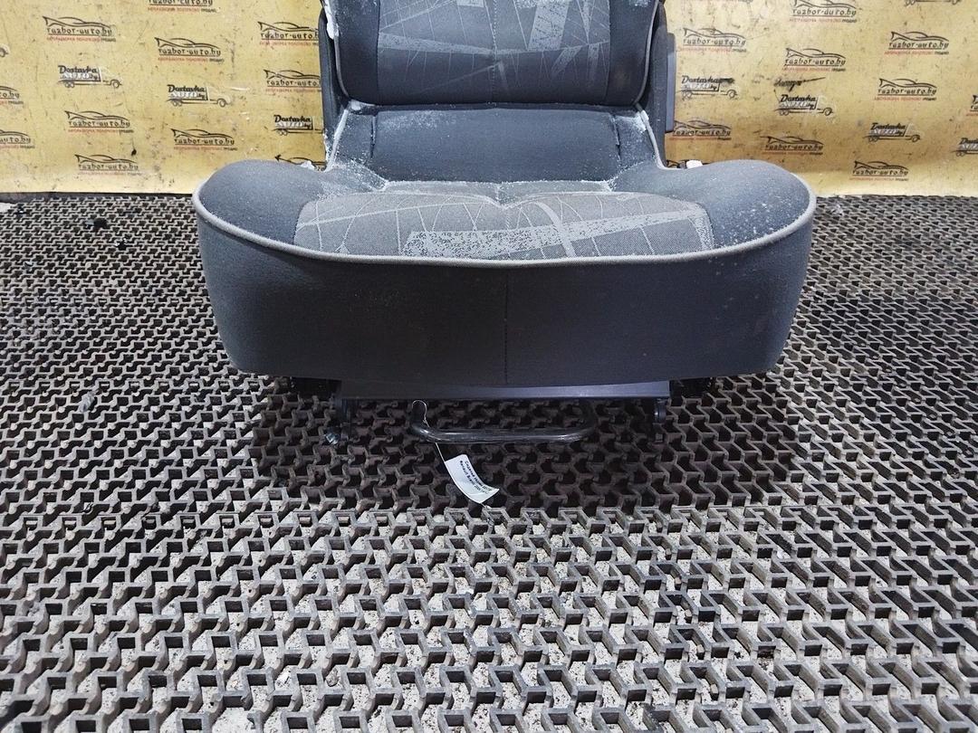 Сиденье заднее EEHTR9 Renault Scenic купить на авторазборке