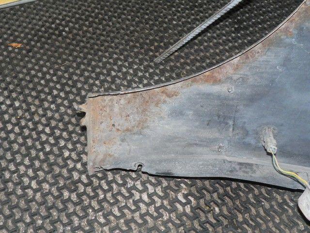 Крыло переднее правое IFO2EW Peugeot 605 undefined