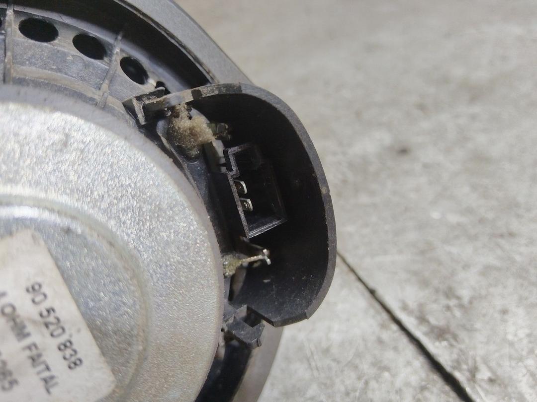 Динамик двери задней левой 6WBNUD Opel Zafira купить в магазине запчастей бу