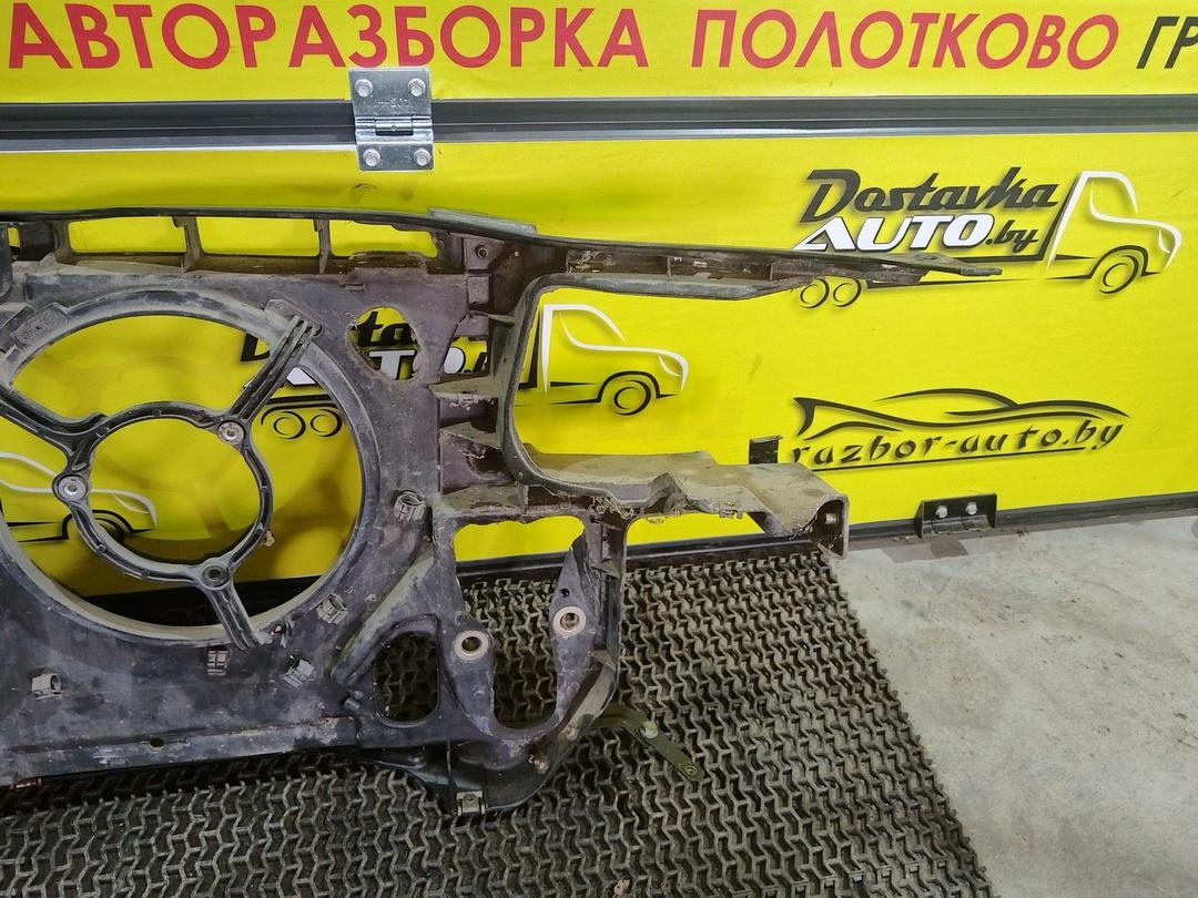 Передняя панель крепления облицовки (телевизор) 7B1EMY Volkswagen Passat undefined