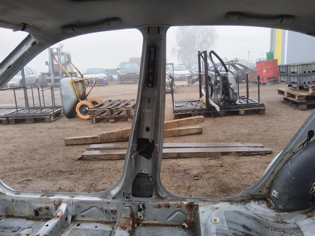 Стойка кузовная центральная правая F49KFZ Daewoo Leganza купить на авторазборке