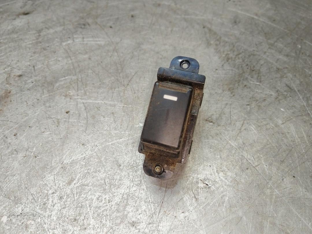 Кнопка стеклоподъемника заднего правого 7WR67E Kia Sorento - Фото 1