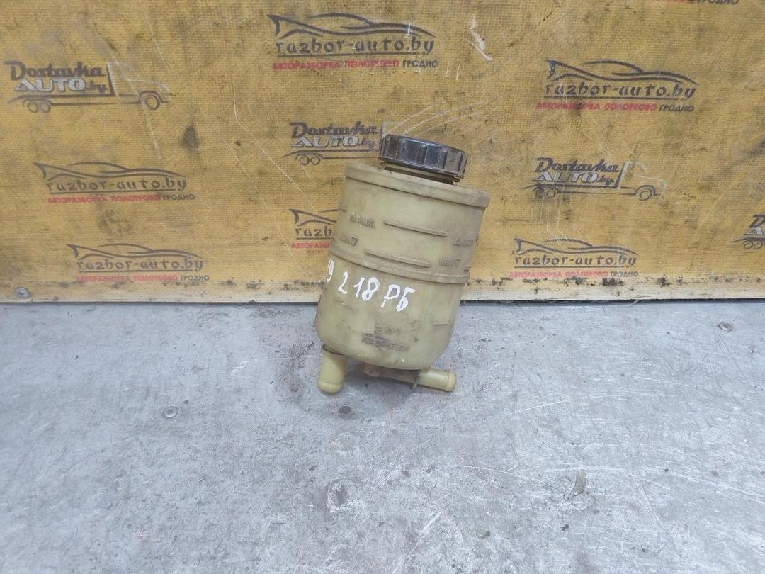 Бачок гидроусилителя 2G8Y4A Renault 19