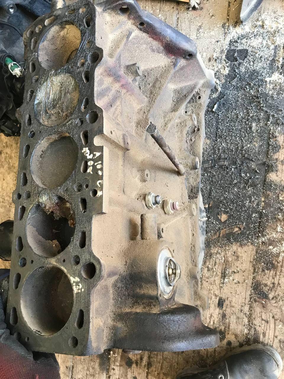 Блок цилиндров V6455W Audi 100 купить с доставкой