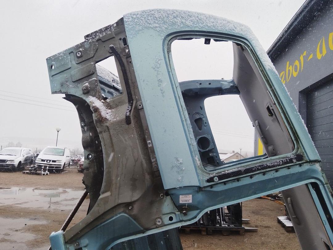 Крыло заднее правое WY3OFD Citroen C8