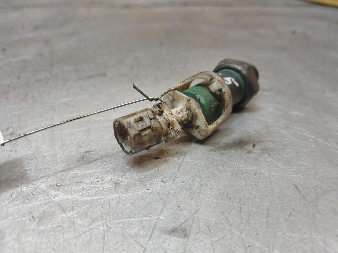 Датчик давления масла ARSQ45 Renault Scenic RX4 - Фото 3