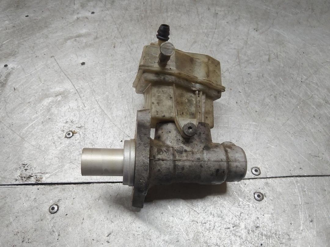 Цилиндр тормозной главный WGX365 Renault Espace купить с доставкой