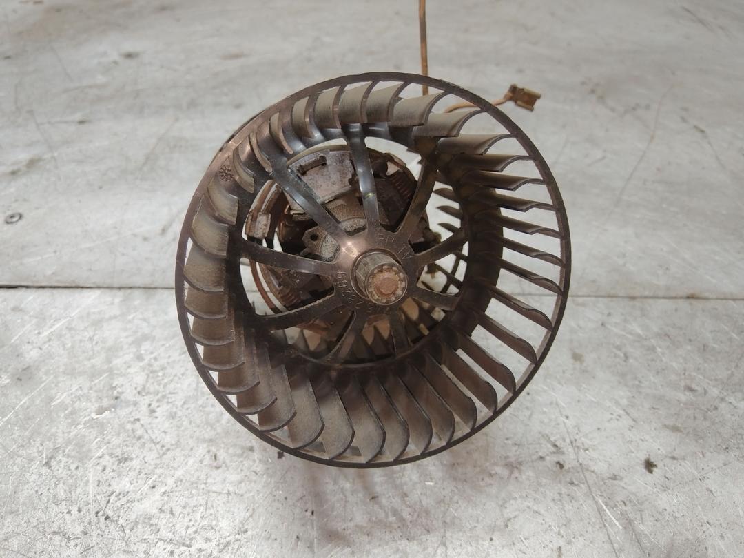 Моторчик печки SCAAVF Opel Astra