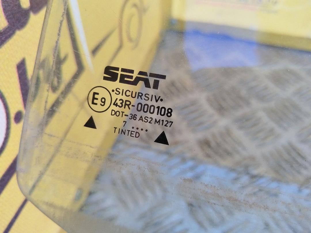 Стекло двери задней правой MWA74K Seat Toledo - Фото 4