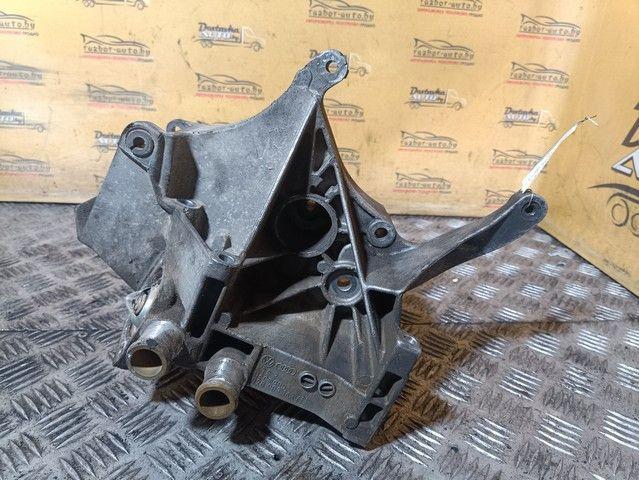 Кронштейн вискомуфты EHRC1D Volkswagen Passat - Фото 2