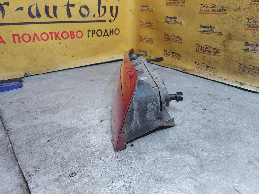 Фонарь задний правый 4L52ZE Ford C-Max купить в магазине запчастей бу