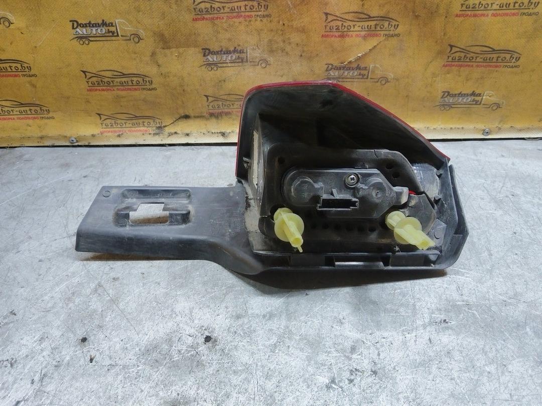 Фонарь задний правый 28ZHMJ Ford Galaxy купить на авторазборке