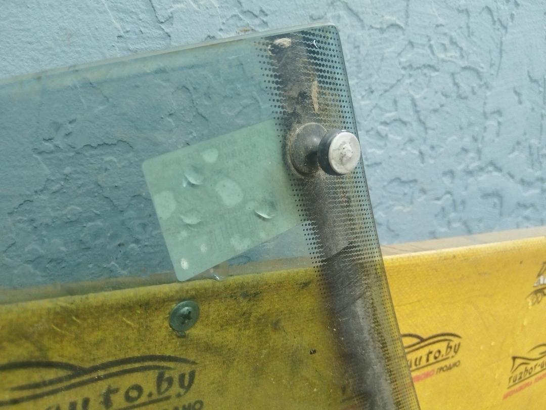 Стекло двери задней правой KHXBK8 Audi 80 купить в магазине запчастей бу