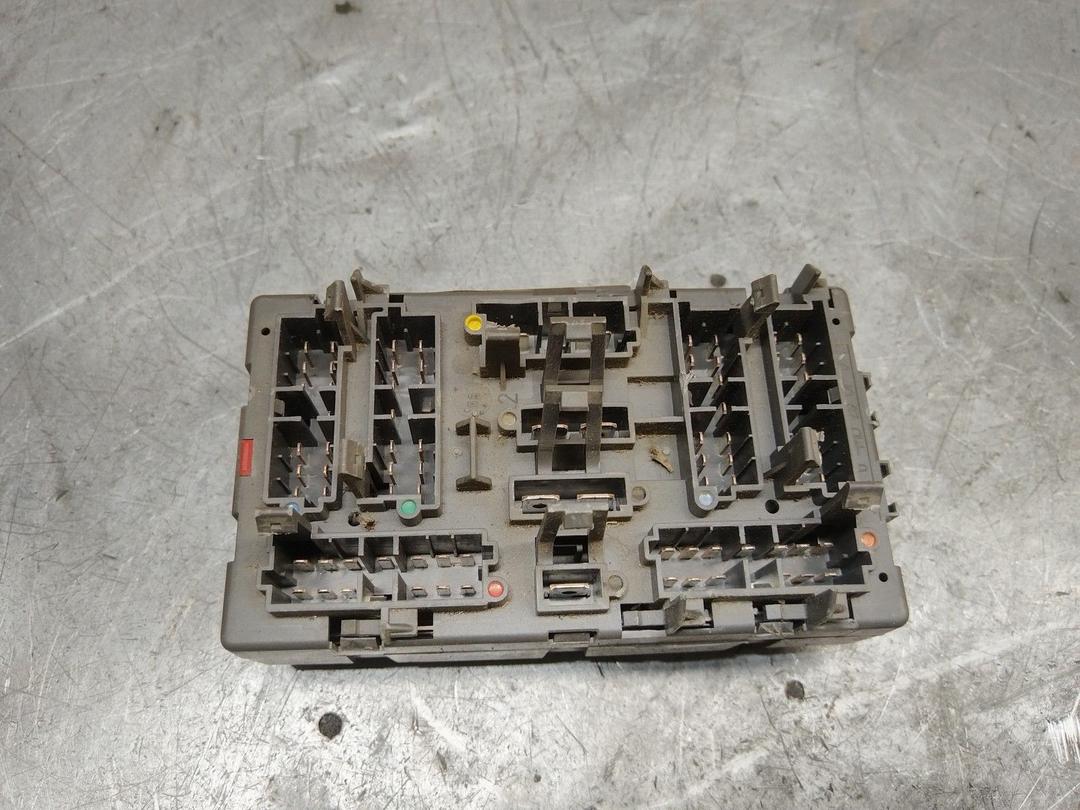 Блок предохранителей P5ZRMR Peugeot 406 - Фото 2