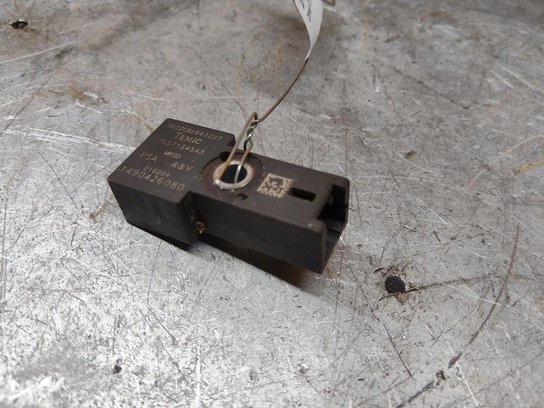 Датчик удара YXB1NB Citroen C3 купить