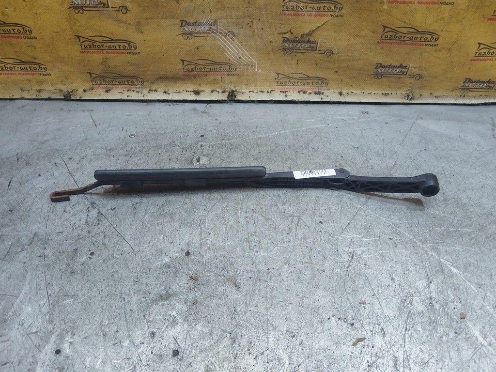 Щеткодержатель (поводок стеклоочистителя, дворник) V8RZB8 Audi 80 - Фото 2