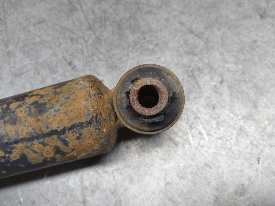 Амортизатор задний левый BR7W3Z Peugeot 406 купить