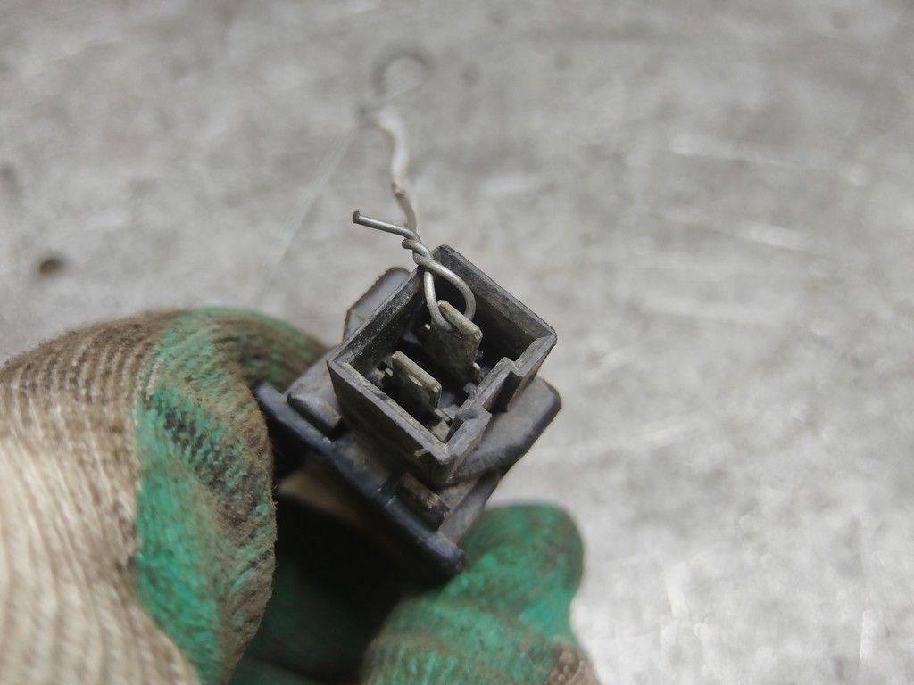 Подсветка номера ZZ93R9 Renault Scenic - Фото 4