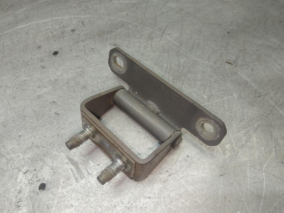 Петля крышки багажника 0MFFUG Kia Sorento - Фото 3