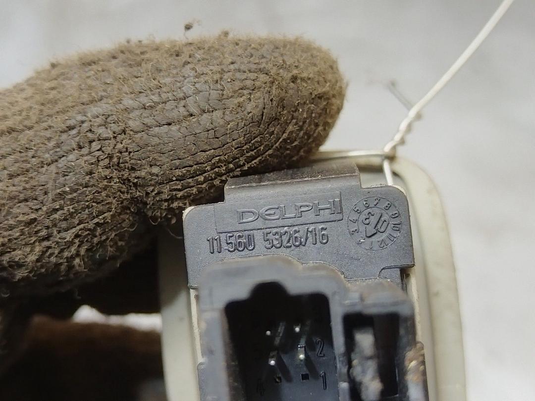 Кнопка стеклоподъемника заднего левого W3AKZV Citroen C5 - Фото 4