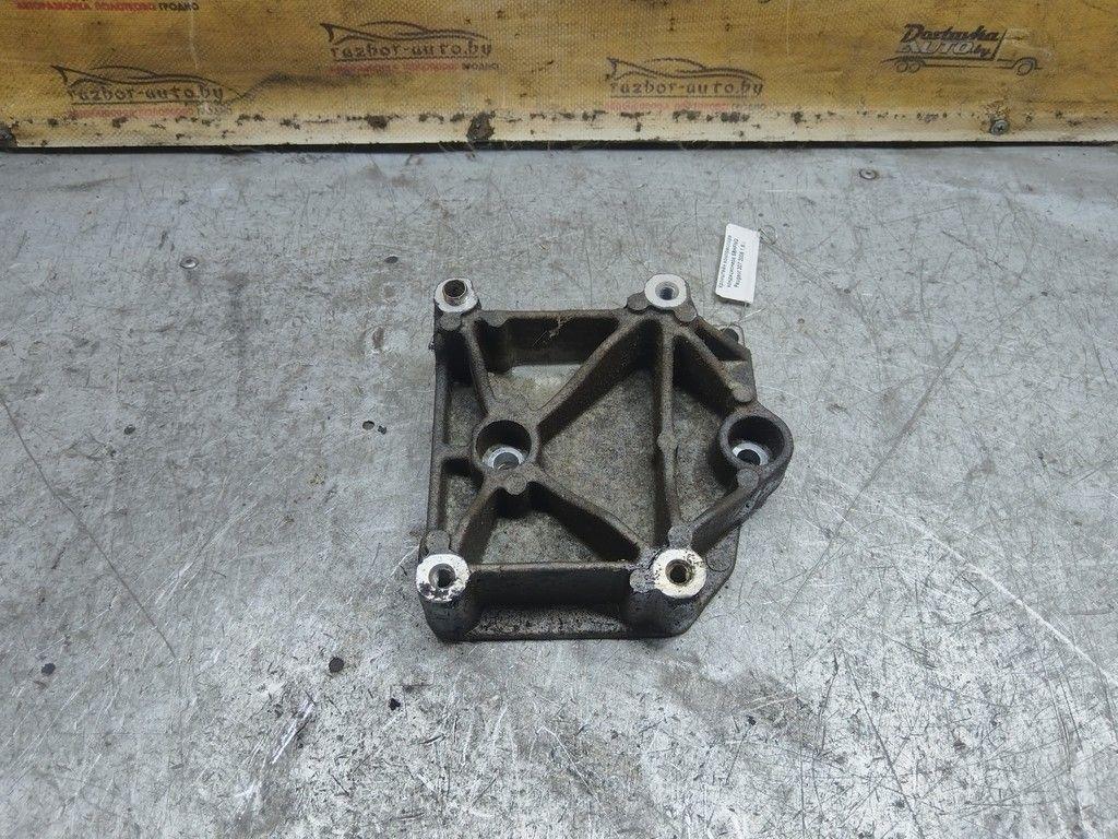 Кронштейн компрессора кондиционера 5BHFNG Peugeot 307 - Фото 1