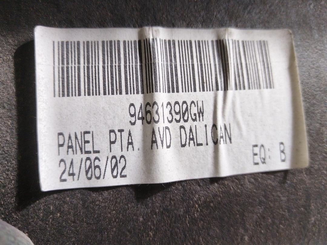 Обшивка двери передней правой (дверная карта) XKJNV2 Citroen Xsara Picasso купить на авторазборке