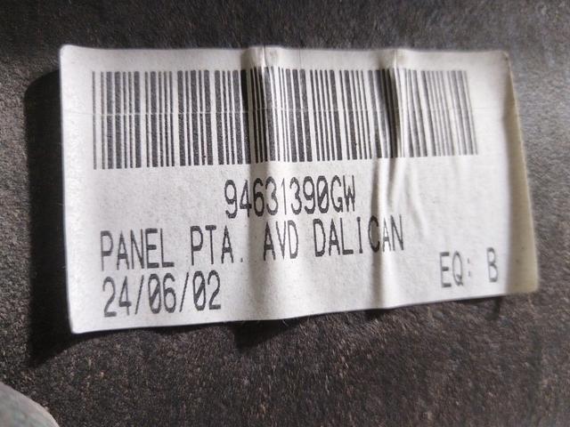 Обшивка двери передней правой (дверная карта) XKJNV2 Citroen Xsara Picasso купить на авторазборке