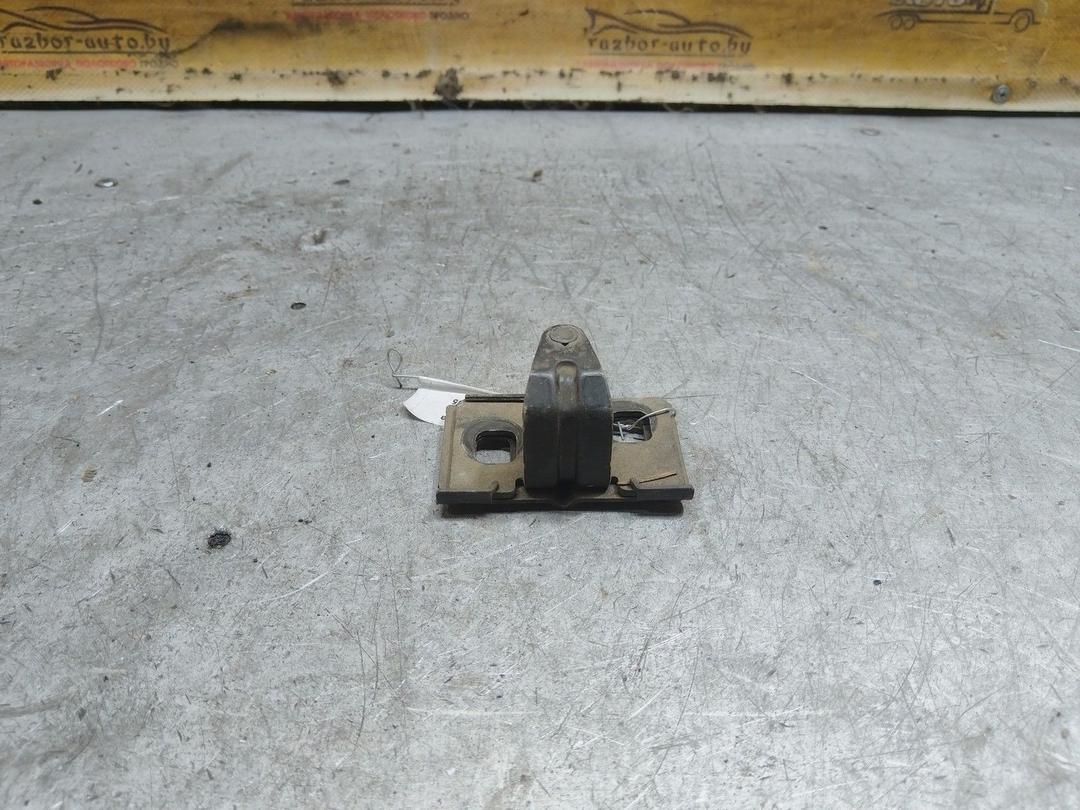 Ответная часть замка багажника ZB4M49 Volvo S60 купить с доставкой