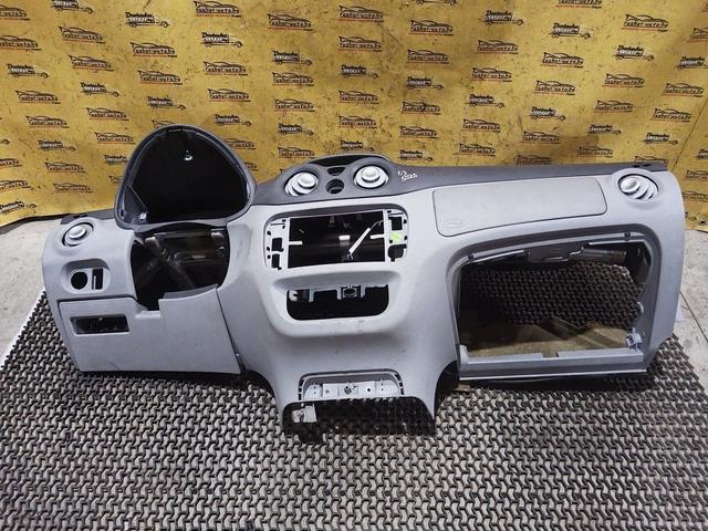 Панель передняя салона (торпедо) UGB4VI Citroen C3 купить в магазине запчастей бу