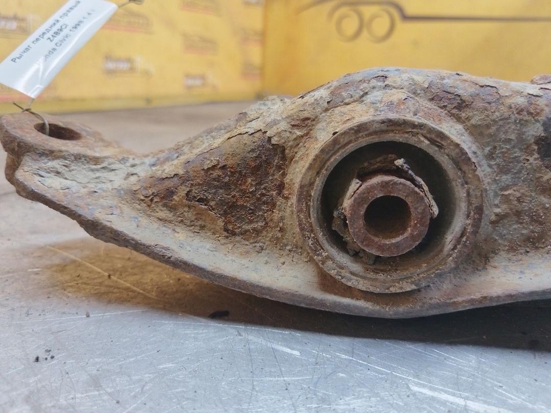 Рычаг передний правый Z4B9CI Honda Civic купить в магазине запчастей бу