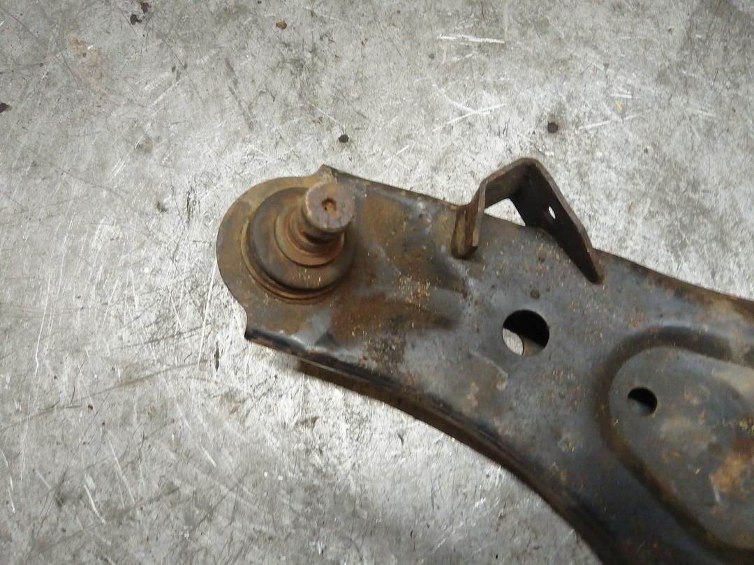 Рычаг передний правый 85912T Kia Sorento купить с доставкой