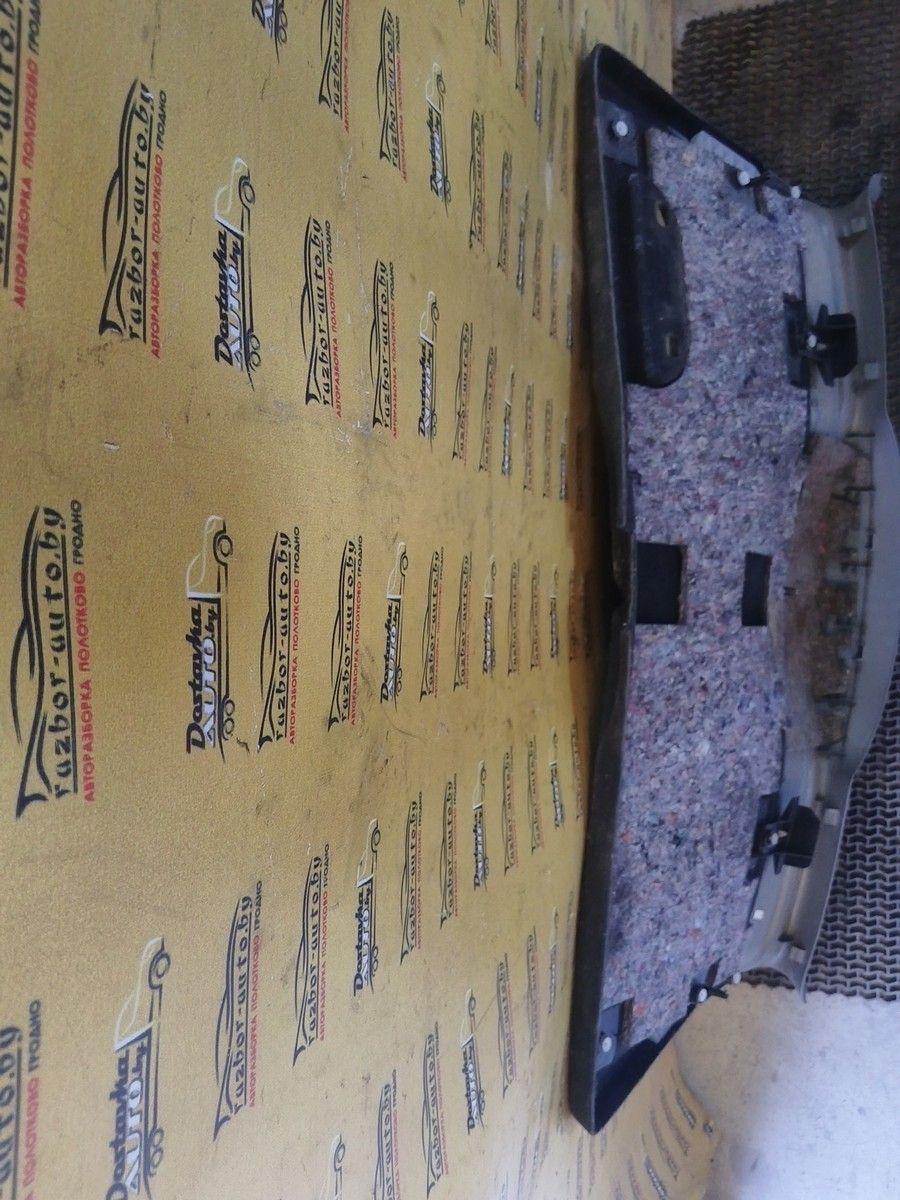 Обшивка крышки багажника YT3ZT5 Renault Espace купить на авторазборке