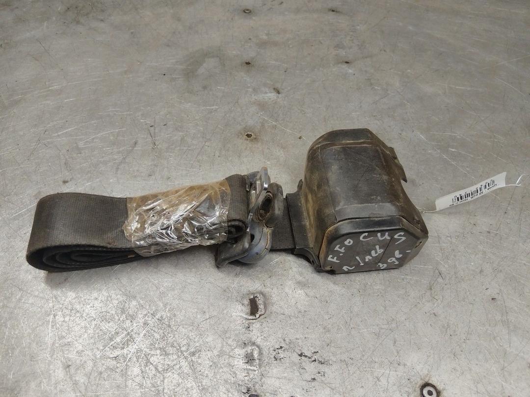 Ремень безопасности передний левый 02D7RN Ford Focus
