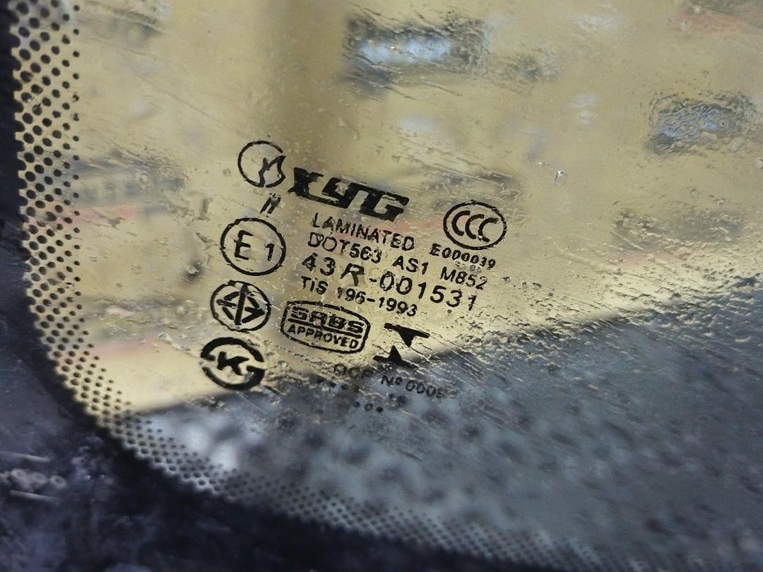 Стекло лобовое 6EUSYH Citroen C3 купить