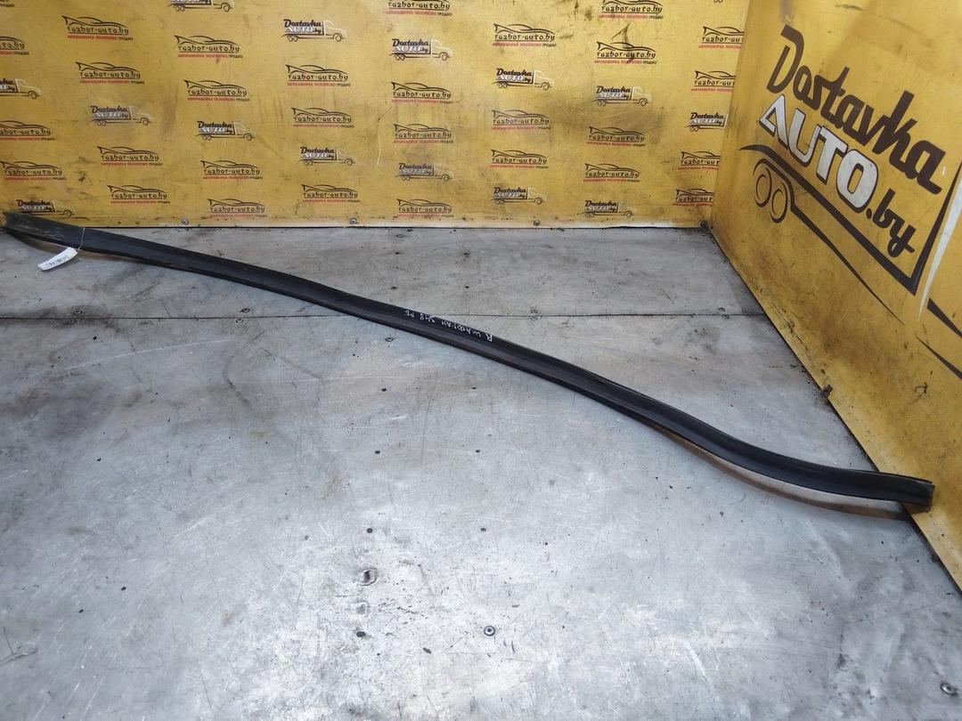 Уплотнитель капота TJ1IZI Renault Safrane - Фото 2